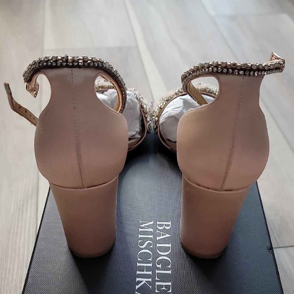 Badgley Mischka Gold Crystal Embellished Heels - Picture 3 of 7